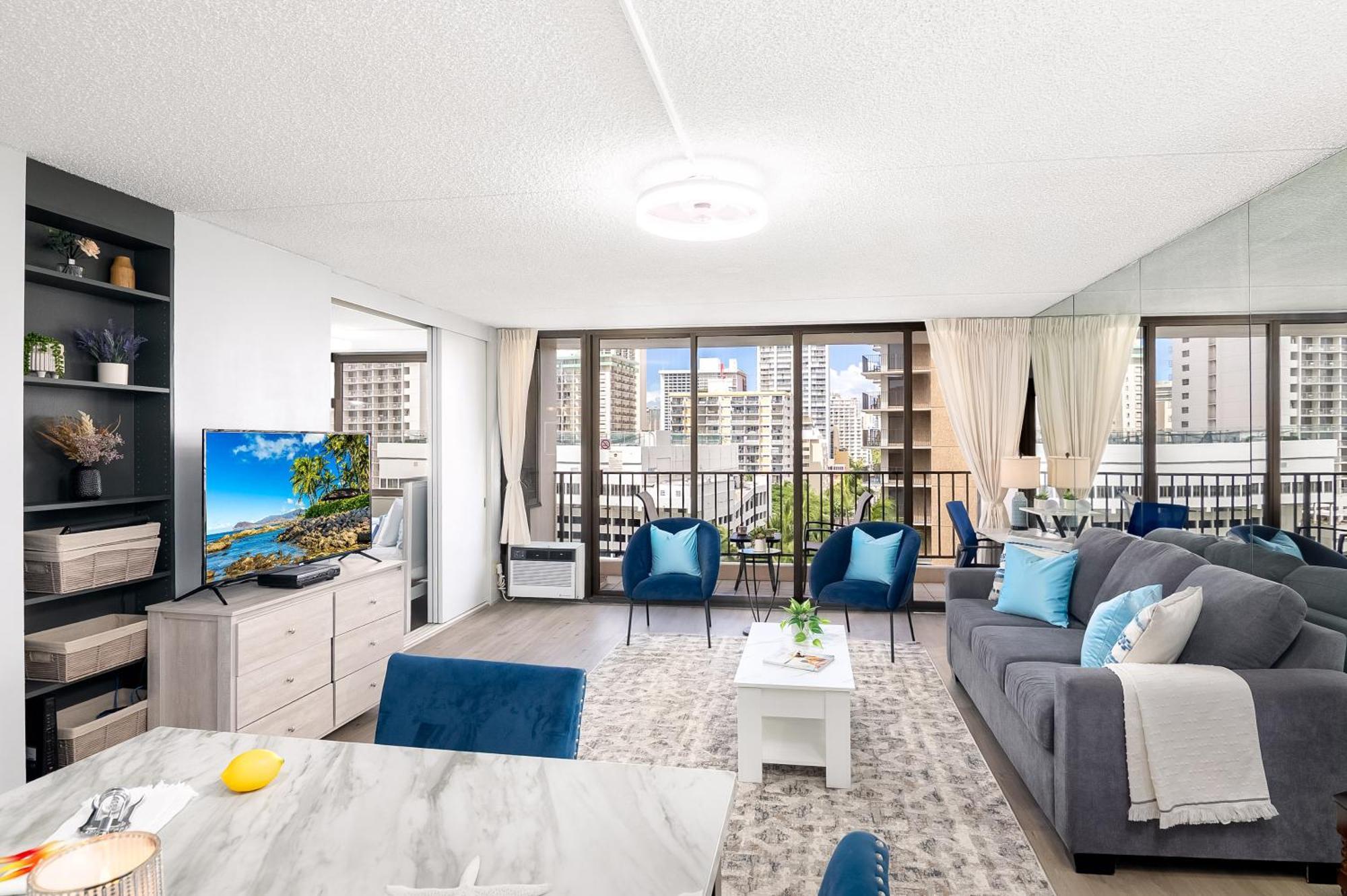 Waikiki Banyan 1br, Steps To With Free Parking! * Honolulu